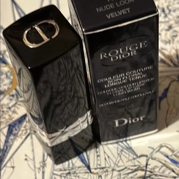 Dior Rouge Lipstick - Nude Look - Picture 2 of 4